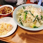 中華そば　ほりこし - 炒飯・タンメン