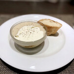 キャトルラパン - 淡路の玉ねぎのスープ コンソメのジュレ