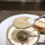 キャトルラパン - 淡路の玉ねぎのスープ コンソメのジュレ リフト