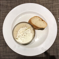 キャトルラパン - 淡路の玉ねぎのスープ コンソメのジュレ