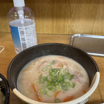 十八番 - かす汁も具沢山で飲み&食べごたえあり