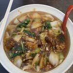 満州園 - 牛肉刀削麺1078円