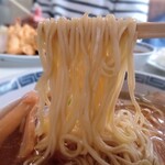大貫 - 中華そば　麺リフト