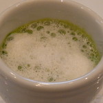 あたたかい春キャベツのヴルーテ