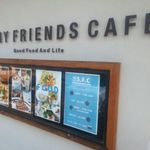 SUNNY FRIENDS CAFE - 