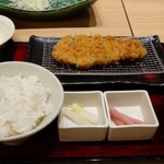 とんかつ新宿 さぼてん - 熟成三元麦豚ロースかつ御膳95g 1,100円