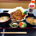 魚久 - 生姜焼き定食　700円