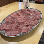 Taishuu Horumon Yakiniku Kemuriki - 