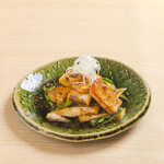 Stir-fried Kindai tuna with raw shichimi soy sauce
