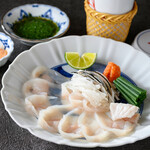 旬菜魚 藍 - １８０時間熟成の天然とら河豚お造り