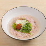 Kindai red sea bream noodles with sea bream soup stock and plum noodles