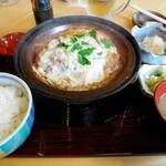 河口湖カントリークラブ - かつ煮定食