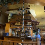 Paulaner am Thielenplatz - こんぬつわ。気が早くクリスマスの装いが始まっている。