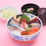 Tairyou Sushi Wakakoma - 