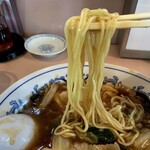 来陽軒 - 麺は中細