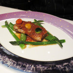 モナリザ - カナダ産仔牛タンドンの煮込み 色とりどりの春野菜添え