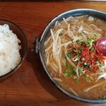 オロチョンラーメン - オロチョンラーメン