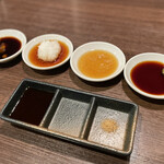 炭火焼肉ホルモン うらら - 調味料