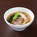 ハーフらーめん550円（税抜）