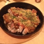 Teppan Yaki Dainingu Shihainin - 鶏肉のトマトソース焼き