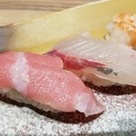Sushi Yuuraku - 本マ大トロ・シマアジ。