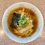 ラー麺専門店 こしがや - 醤油ラーメン(850円)