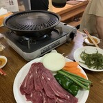 創作山羊料理 山原食いなぁ - ヤギ焼肉！好評につき、メニューにおきました！