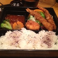 スギモト 本店 - 三色弁当