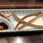 うなぎ 魚政 - うなぎの背骨せんべい、肝（わさび醤油）