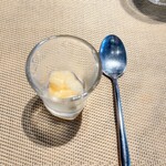 La Brianza - レモンとオレンジスパークリングワインラム酒ポンケ。美味しいお口直し