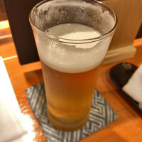 ちょこっと寿し 別邸 - 我慢出来ず一口飲んでまう。