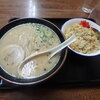 Yan Yan - ラーメン（とんこつ）¥500＋焼めし（小）¥350