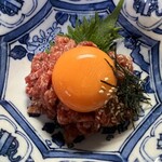 牛月乃屋 ゆるり - 料理写真:飛騨牛霜降りユッケ　1人前1,200(1,320)円