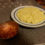 インドレストラン ラム - サフランライスとお気に入りの辛い漬物♪