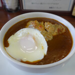 Cafe de Curry - チキカレー、温玉