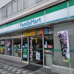 ファミリーマート - 外観写真: