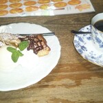 窯右衛門 - パンプキンパイ、雪室珈琲。