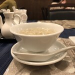 香港海鮮料理 喜楽 - 本日のランチ（スープ）