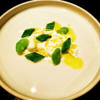 ラ・ボンヌターブル - 