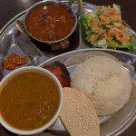 インドネパール料理 ヒマラヤキッチン - マトンダルバート￥1,050