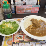 CoCo壱番屋 - セットヤサイサラダと納豆カレー甘口ハーフチーズ。これ、鉄板❣️