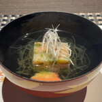 上野 寿司 個室 天通 - 海老真薯澄まし仕立て