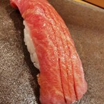 Sushi Kan - 中とろ