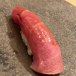 木挽町 とも樹 - 中トロです。脂が乗り始めました