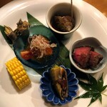 どんつき左 - どんつき左　お肉もありました