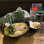 家系ラーメン クックら - かためおおめ味玉海苔ライス
