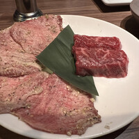 焼肉うしごろ 新宿三丁目店 - 
