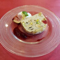 ヌガーグラッセ