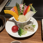 Beef Atelier うしのみや東京 - フレッシュな野菜達！