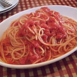 ペコリーノ - 辛口トマトのスパゲティ